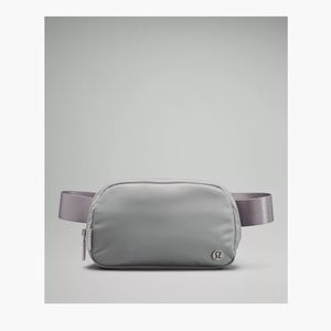 Lululemon everywhere belt bag